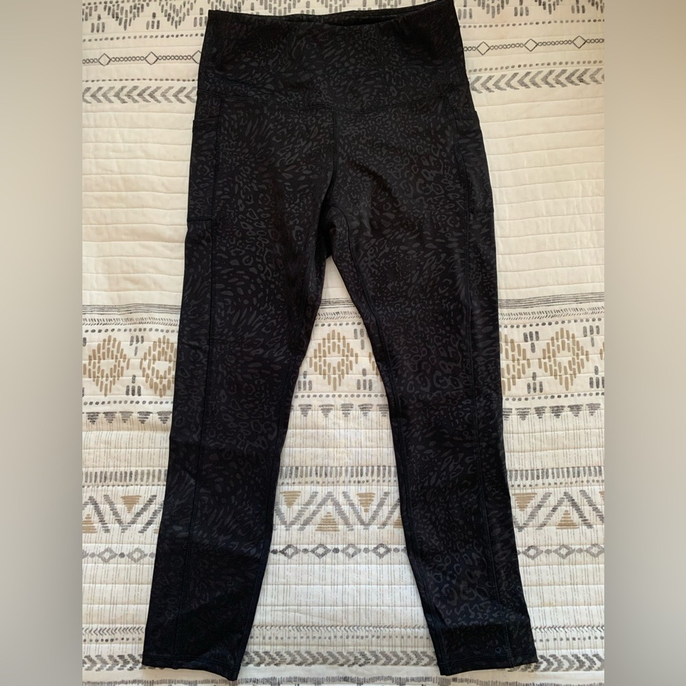 Leg End Active Leggings - Size Large